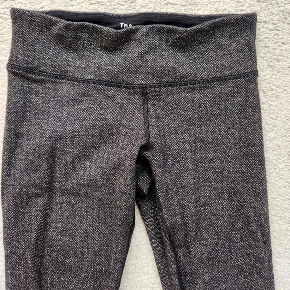 Aritzia TNA Leggings size S - Picture 1 of 7